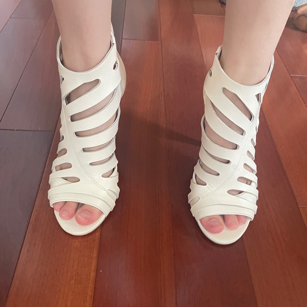 Vince Camuto Amendia Bootie